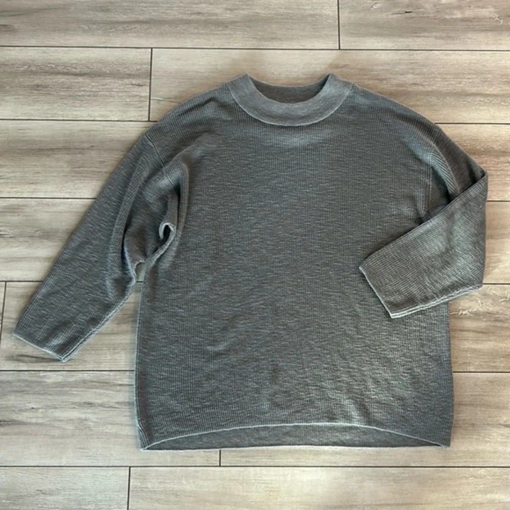 Free People Beach size small blue knit sweater